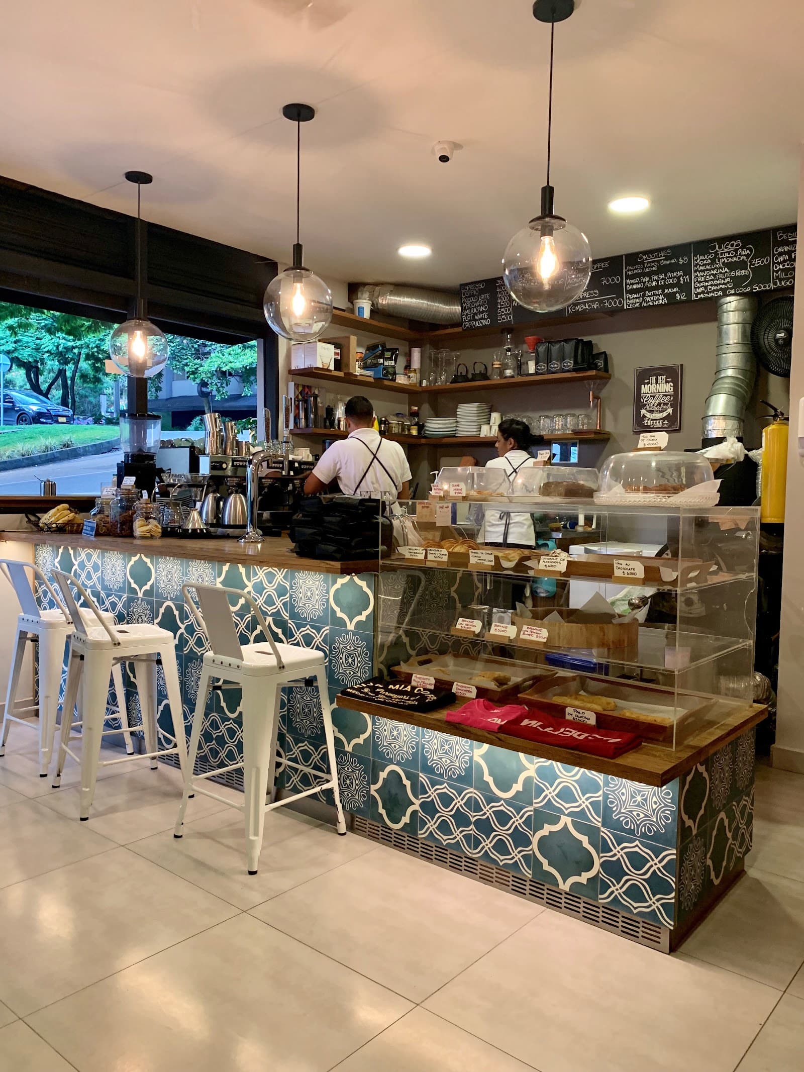 Hija Mía Café
