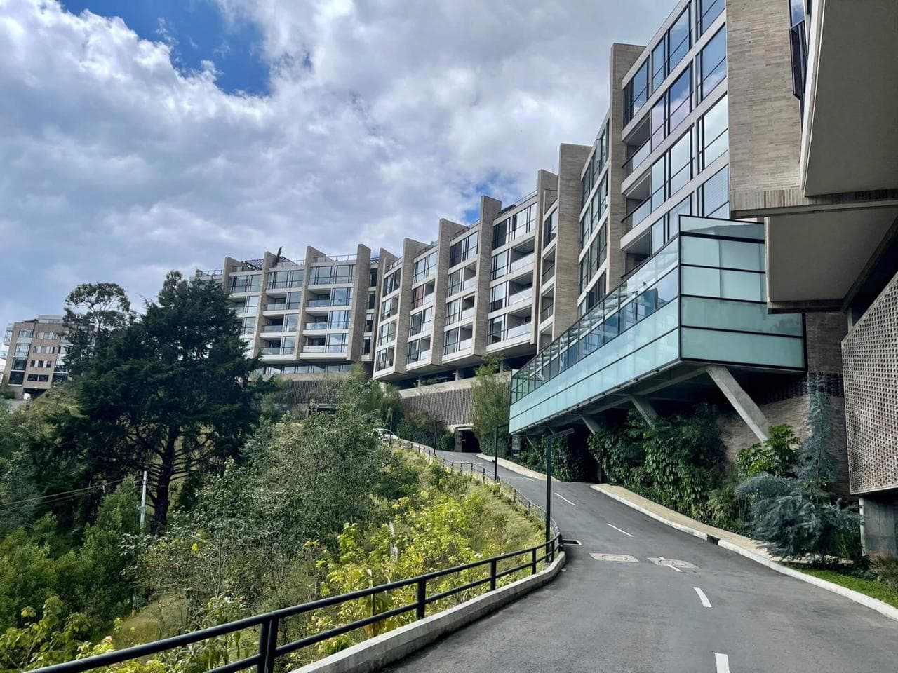 For Sale – Modern Turnkey Loft Suite in Swiss Living Suites -19008
