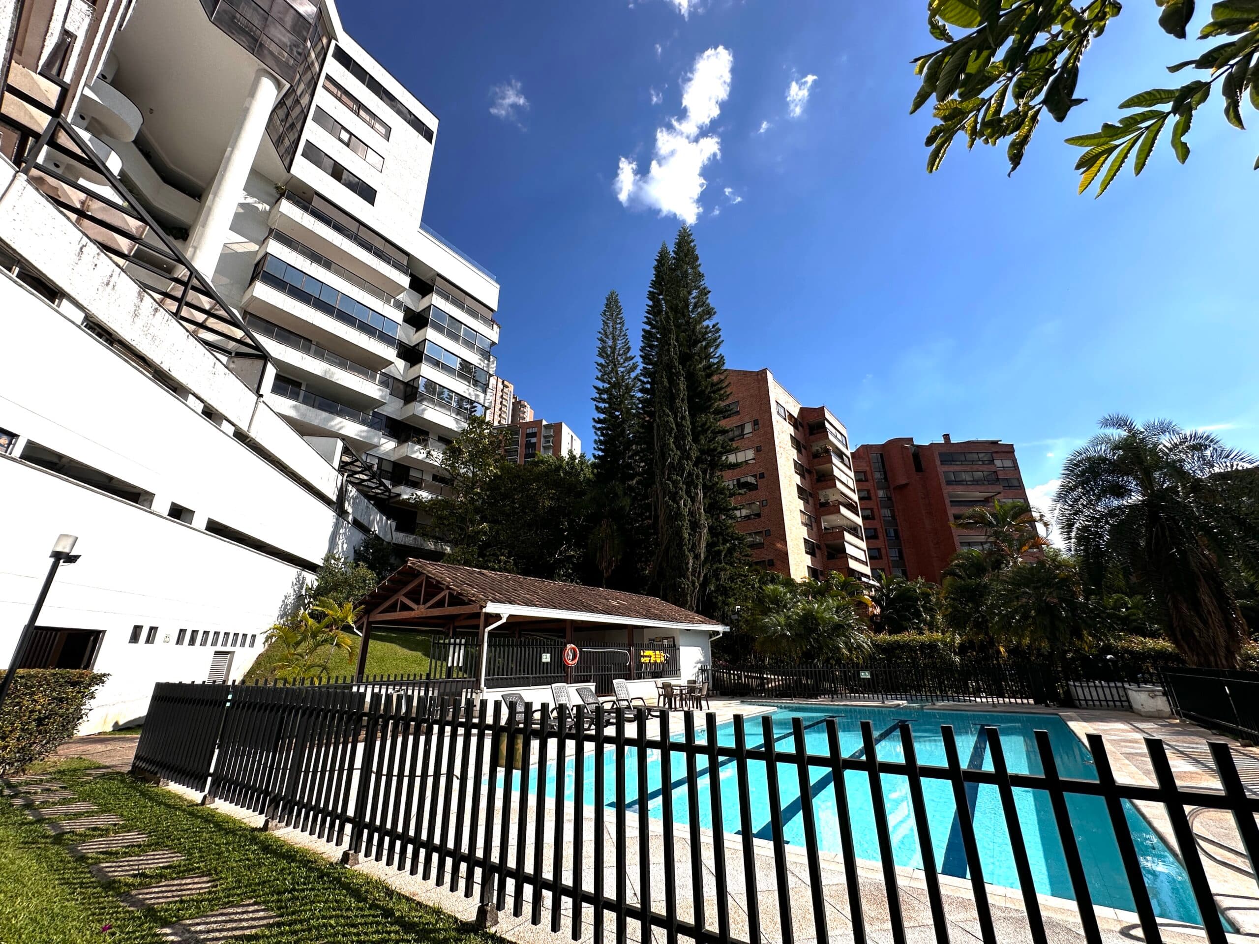 Beautiful Apartment for SALE – 18017