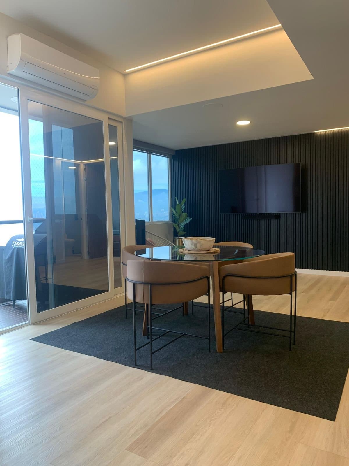 Remodeled Furnished 3-Bedroom Penthouse in Edificio Yerbabuena | Stunning City Views