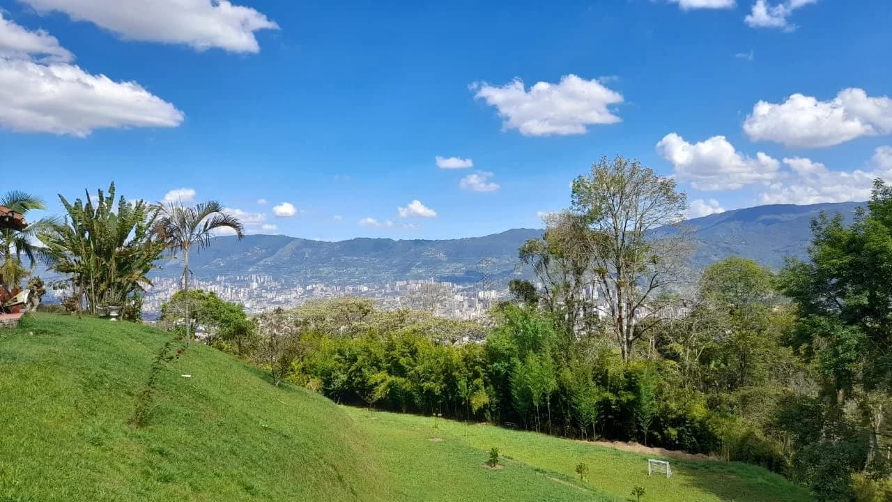 Beautiful House Finca in La Estrella- 15301