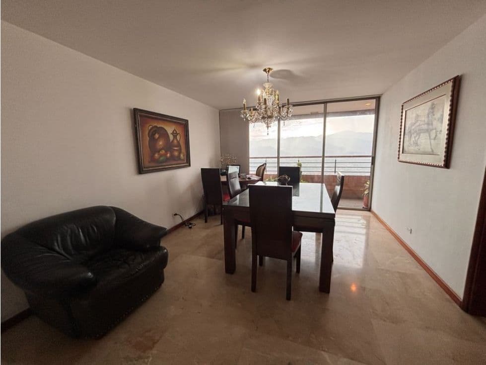 Apartment in Loma del Tesoro 3