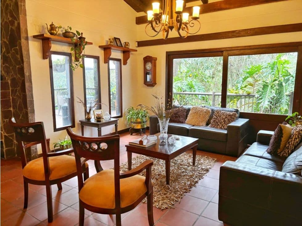 Countryside House in El Escobero for Sale 2