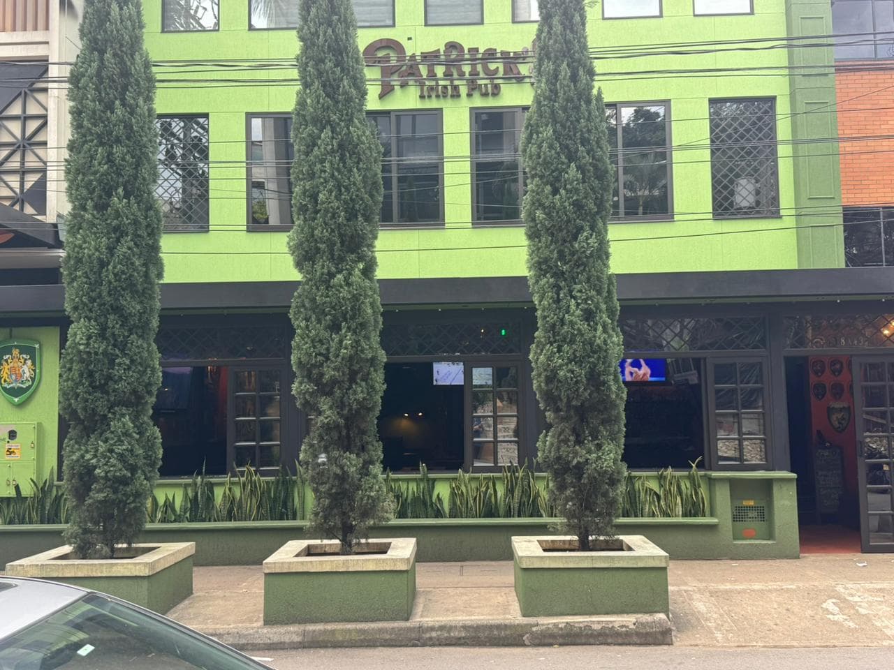Commercial Building - Poblado Patricks Irish Pub -19019 - Welcome To M ...