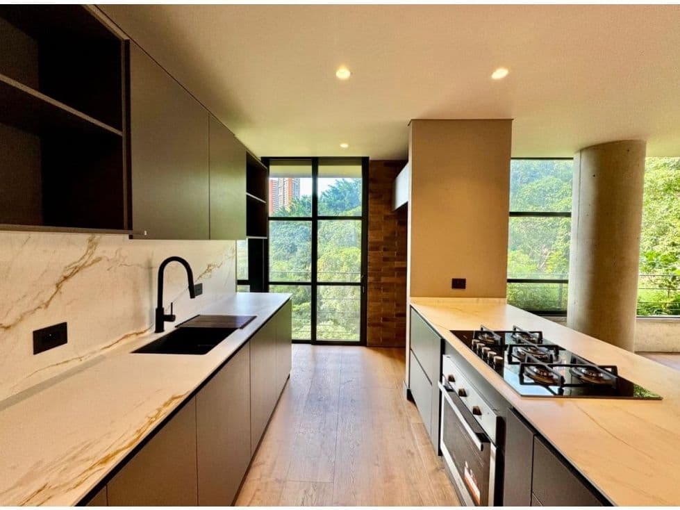 EXCLUSIVE APARTMENT FOR SALE IN CASTROPOL - EL POBLADO