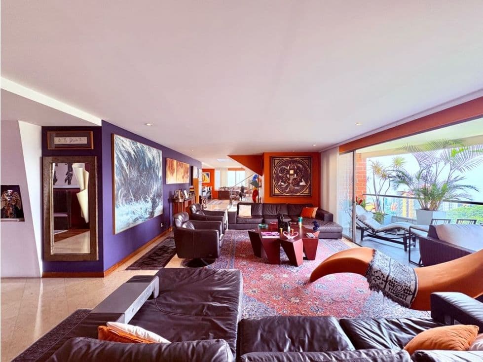 FOR SALE: SPACIOUS DUPLEX WITH INCREDIBLE VIEW - POBLADO